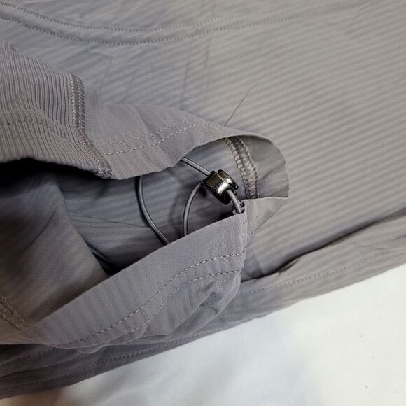 LULULEMON titanium gray dance studio adjustable cuff crop pant 4‎ - Picture 6 of 13